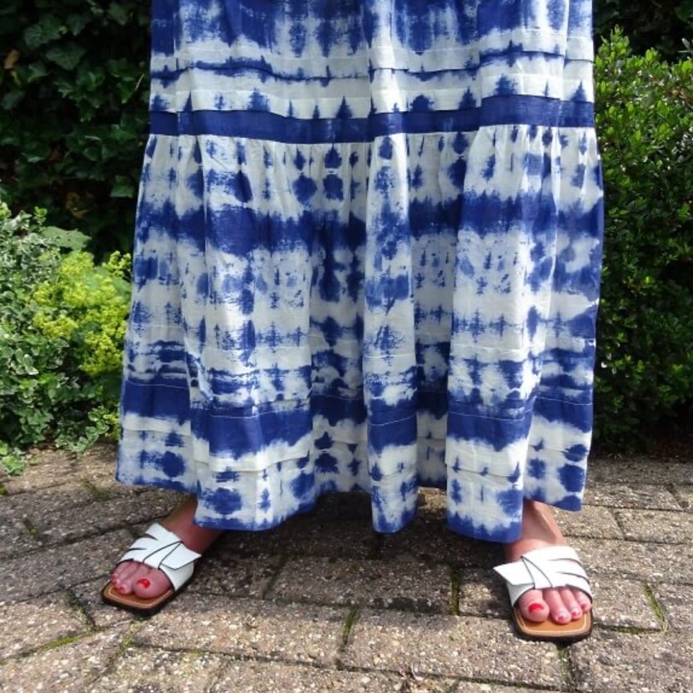 Long skirt - Picture 2 of 4